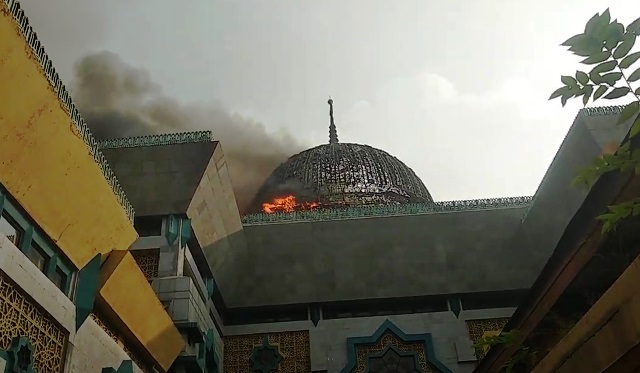 Kubah masjid Islamic Center Jakarta