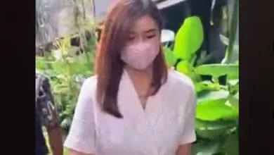 Reni Effendi istri Richard Lee