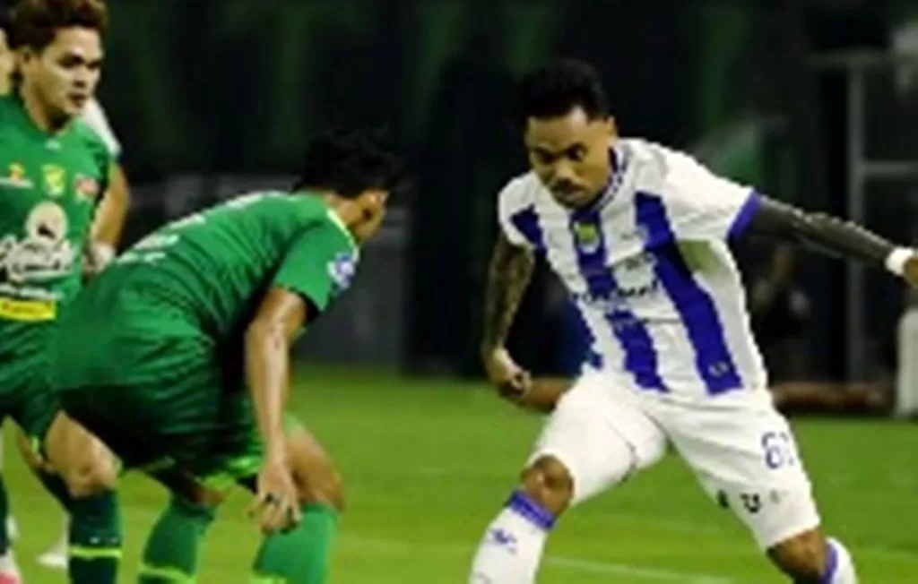 Persebaya vs Persib Bandung babak pertama