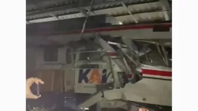 tabrakan kereta api bekasi timur