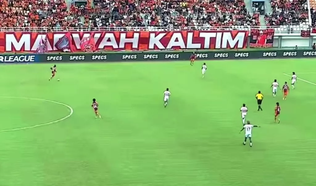 babak pertama Borneo FC vs Malut United