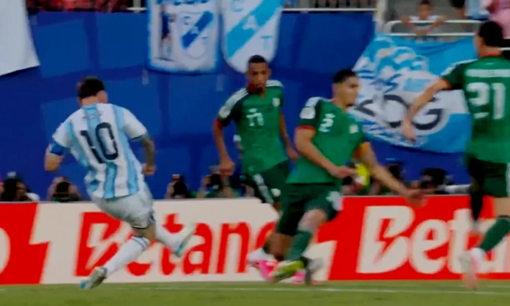 babak pertama Argentina vs Aljazair