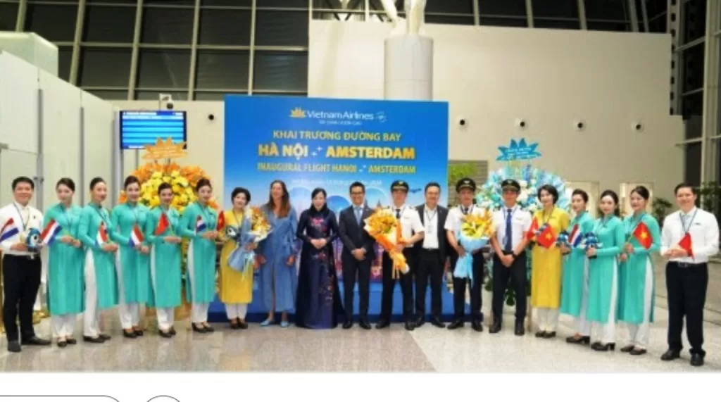 Vietnam Airlines Luncurkan Layanan Penerbangan Langsung Hanoi Amsterdam vietnam airlines
