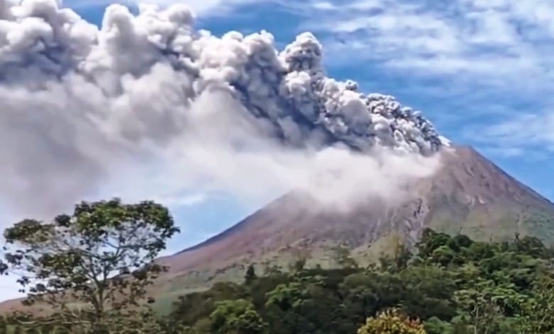 Erupsi Gunung Sinabung hari ini