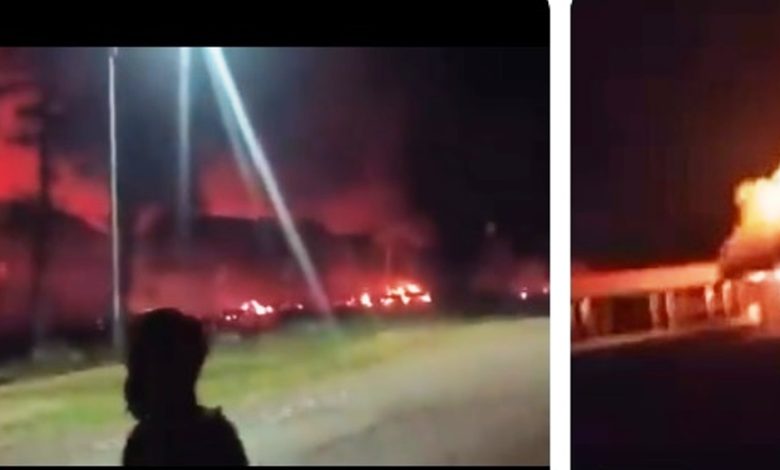 kantor Bupati dibakar
