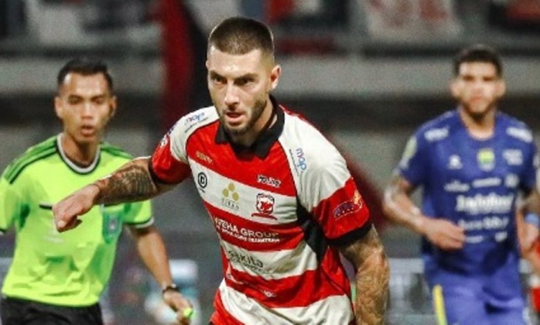 madura united vs persib
