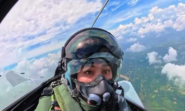 ratu suthida pesawat jet